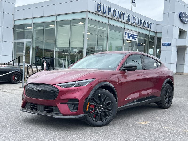 2025 Ford Mustang Mach-E