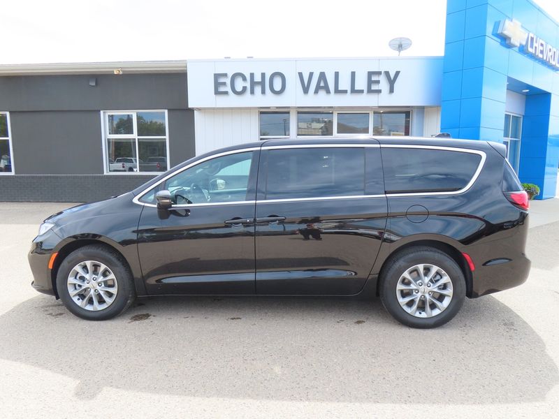 2025 Chrysler Pacifica