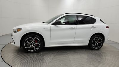 2022 Alfa Romeo Stelvio