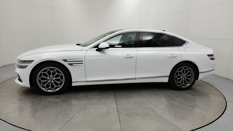 2023 Genesis G80