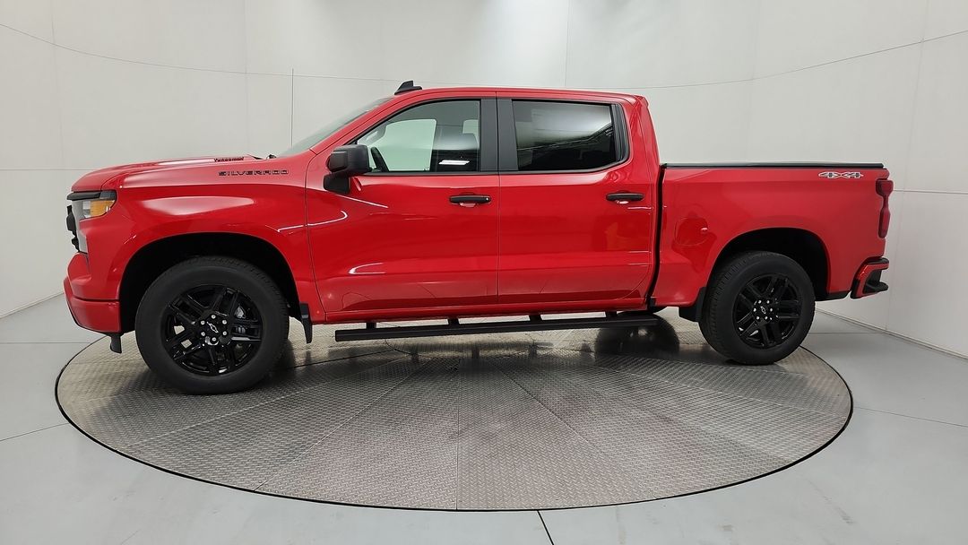 New 2026 Chevrolet Silverado-1500 Custom 70043