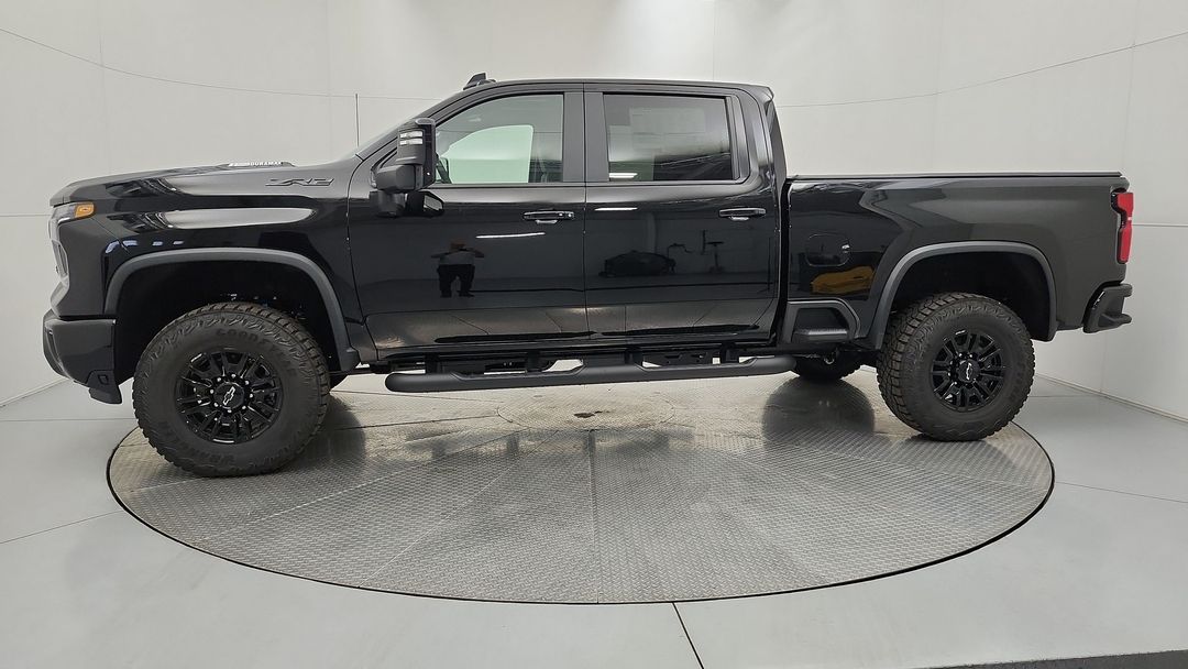 New 2026 Chevrolet Silverado-2500HD ZR2 70137