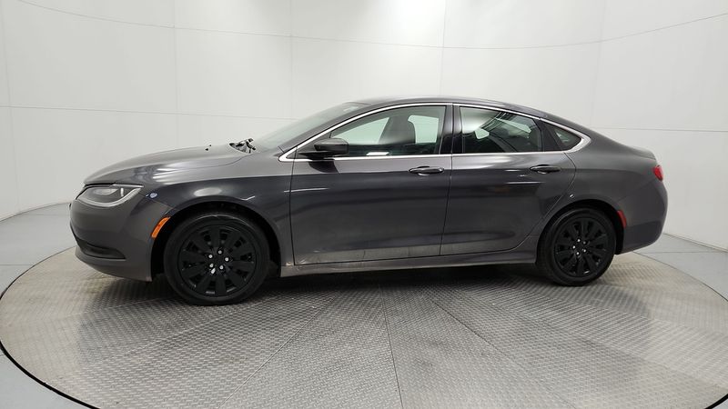 2016 Chrysler 200