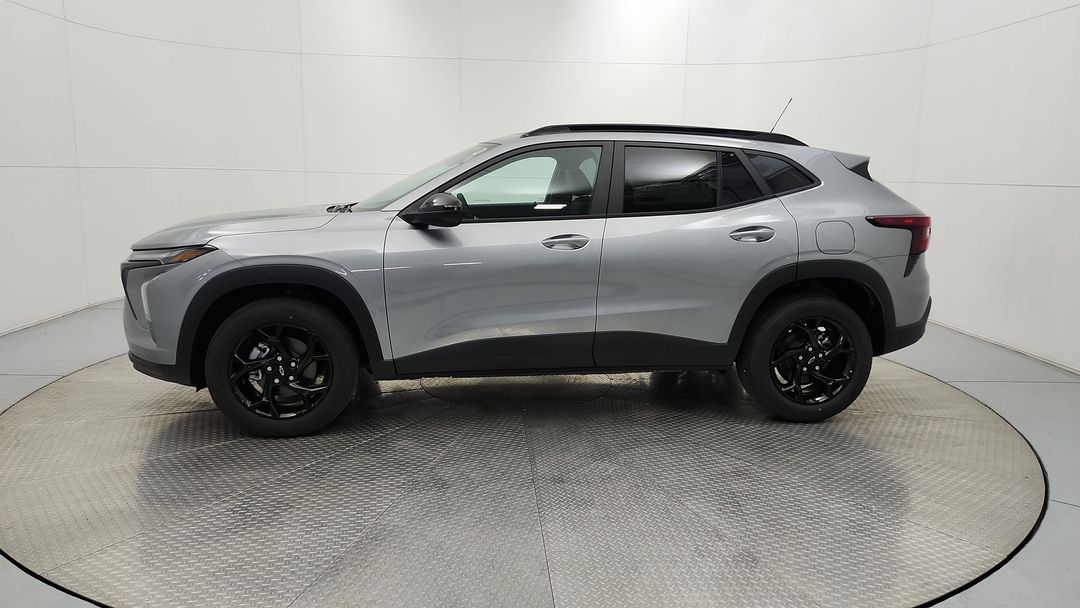 New 2026 Chevrolet Trax LT 70418