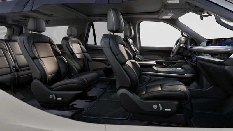 2025 Lincoln Navigator