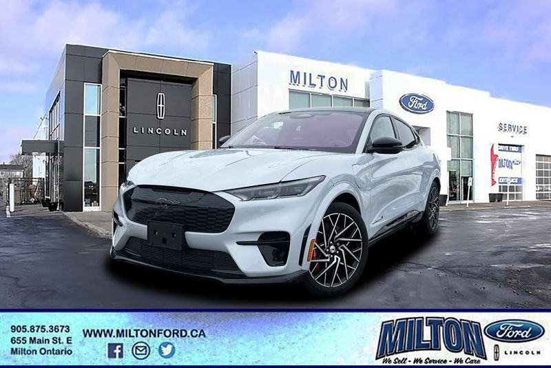 2022 Ford Mustang Mach-E