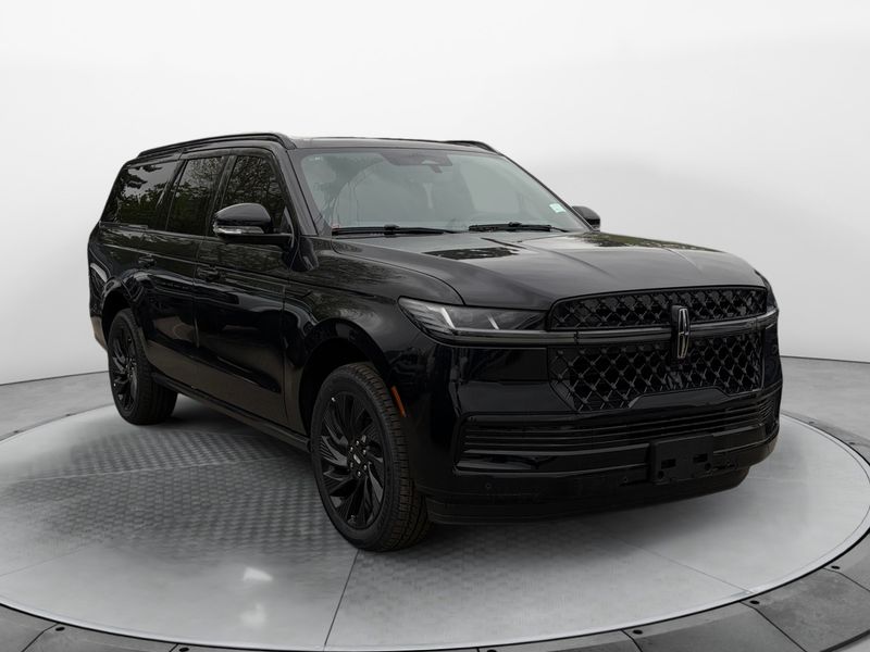2026 Lincoln Navigator