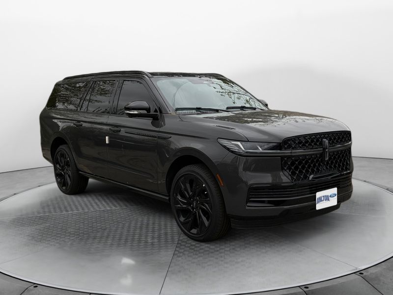 2026 Lincoln Navigator