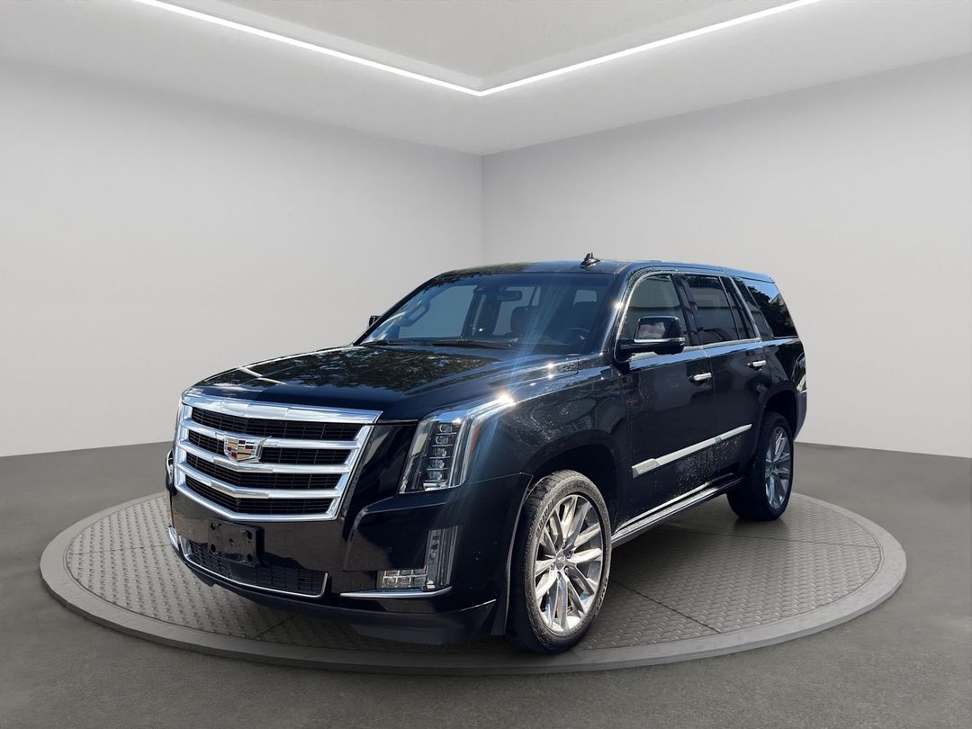 Used 2018 Cadillac Escalade Premium-Luxury U418122A