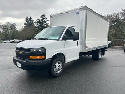 2025 Chevrolet Express Commercial Cutaway