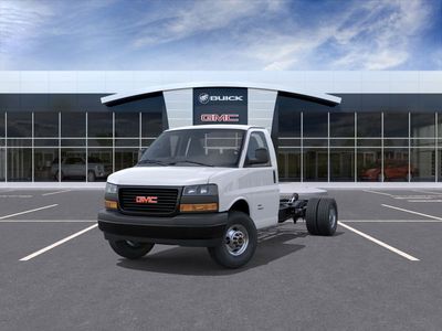 2026 GMC Savana Commercial Cutaway