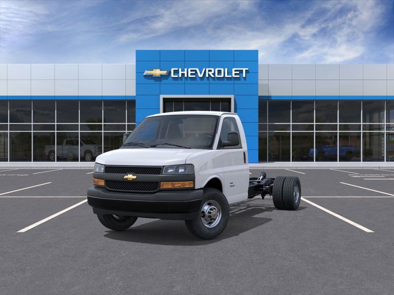 2026 Chevrolet Express Commercial Cutaway