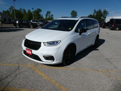 2024 Chrysler Pacifica