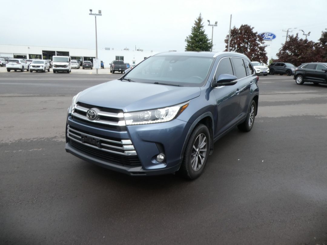 Used 2019 Toyota Highlander XLE JG118F