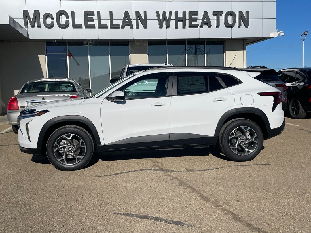 New 2026 Chevrolet Trax LT T7282