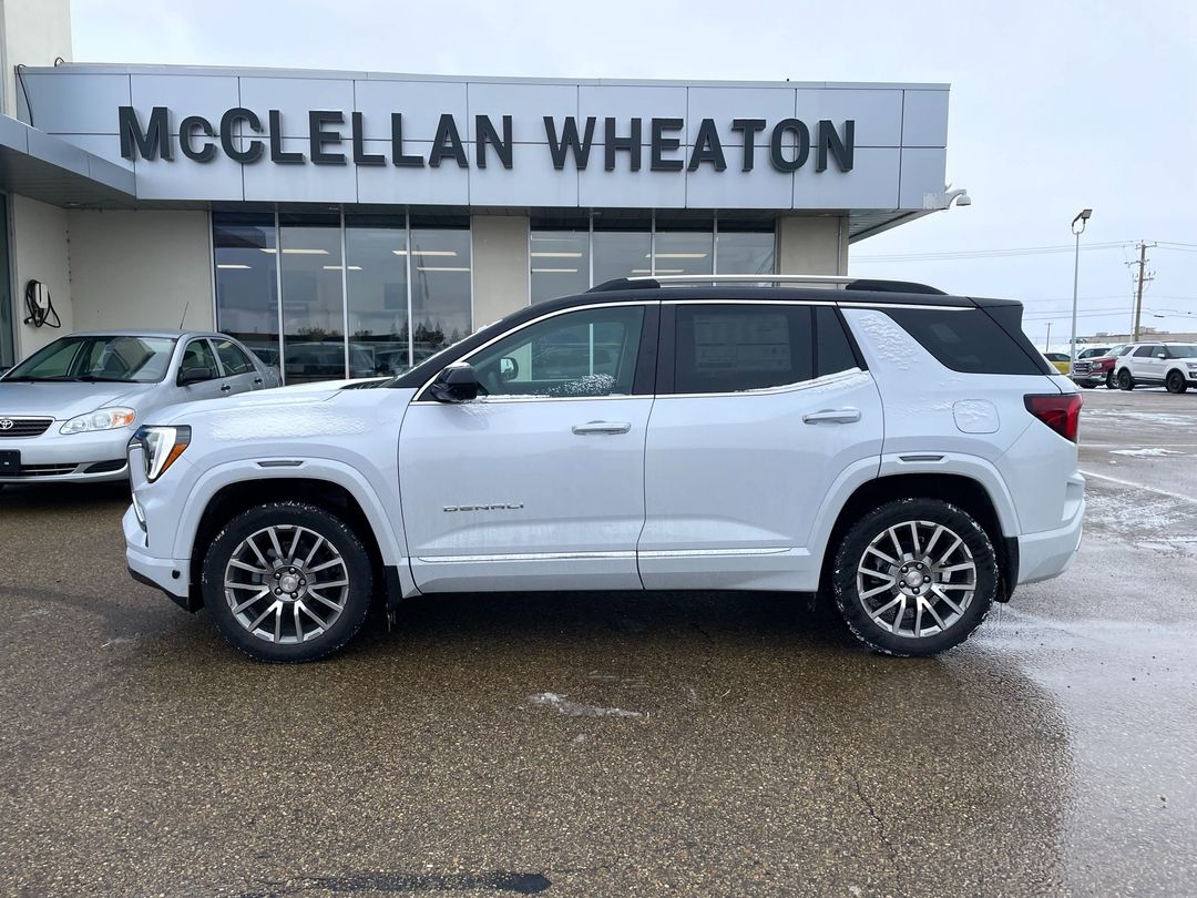 New 2027 GMC Terrain AWD-Denali V9421