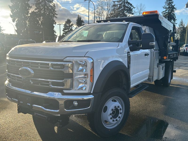 2023 Ford Chassis Cab