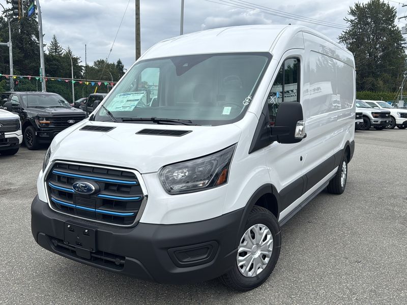 2025 Ford E-Transit