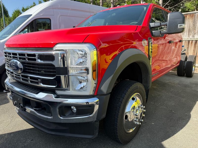 2025 Ford Super Duty F-550 DRW