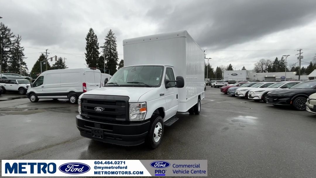 New 2026 Ford E-Series-Cutaway E-450-DRW 26E40182