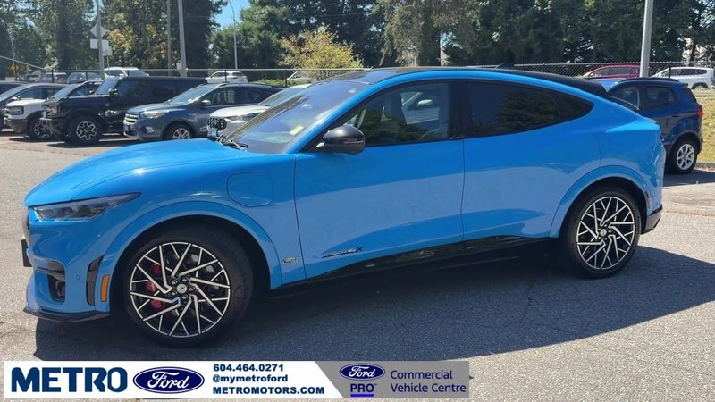 2022 Ford Mustang Mach-E