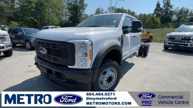 2023 Ford Chassis Cab