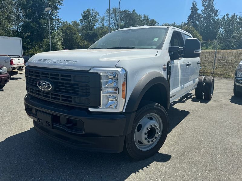 2023 Ford Chassis Cab