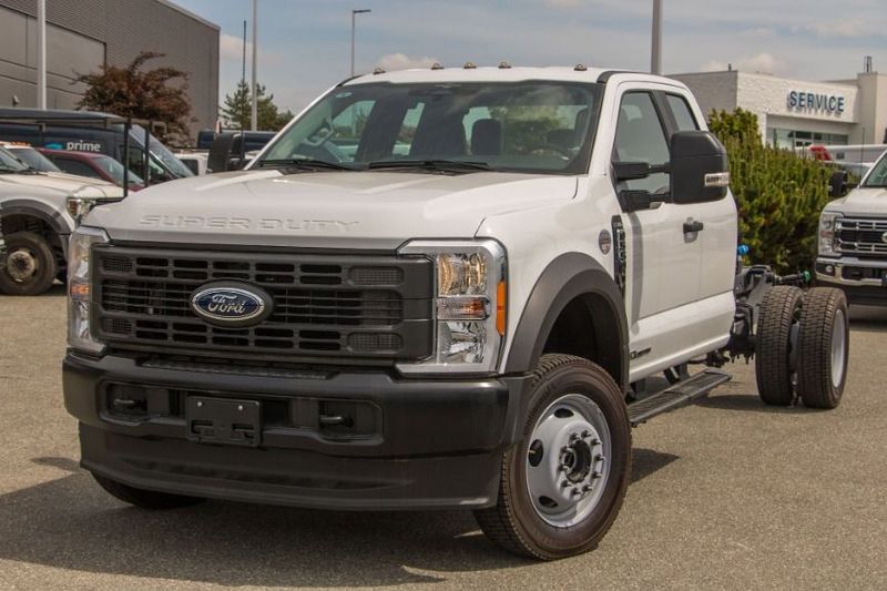 2024 Ford Chassis Cab