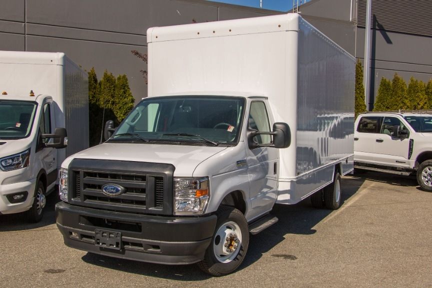 New 2026 Ford E-Series-Cutaway E-450-DRW E4T11830