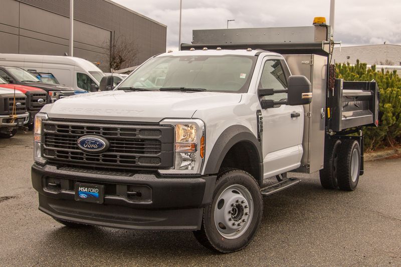 2025 Ford Super Duty F-550 DRW