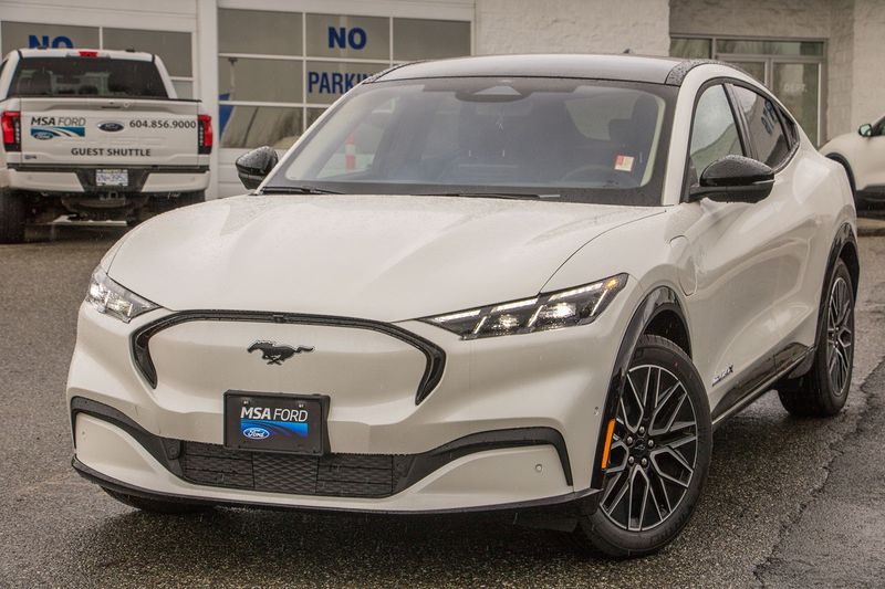 2025 Ford Mustang Mach-E