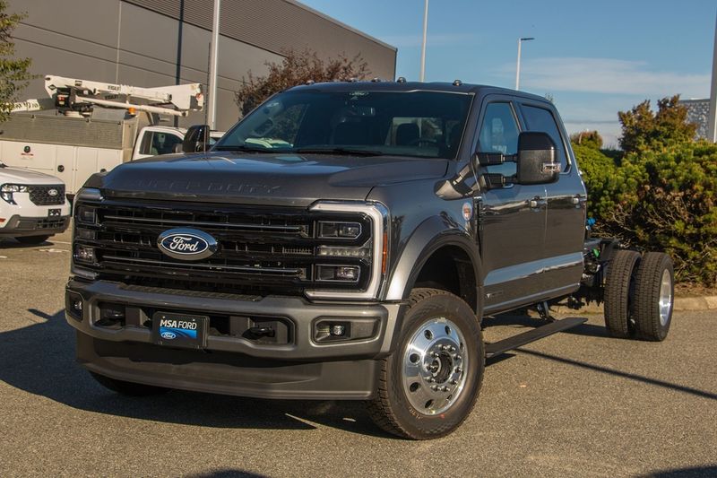 2027 Ford Super Duty F-550 DRW