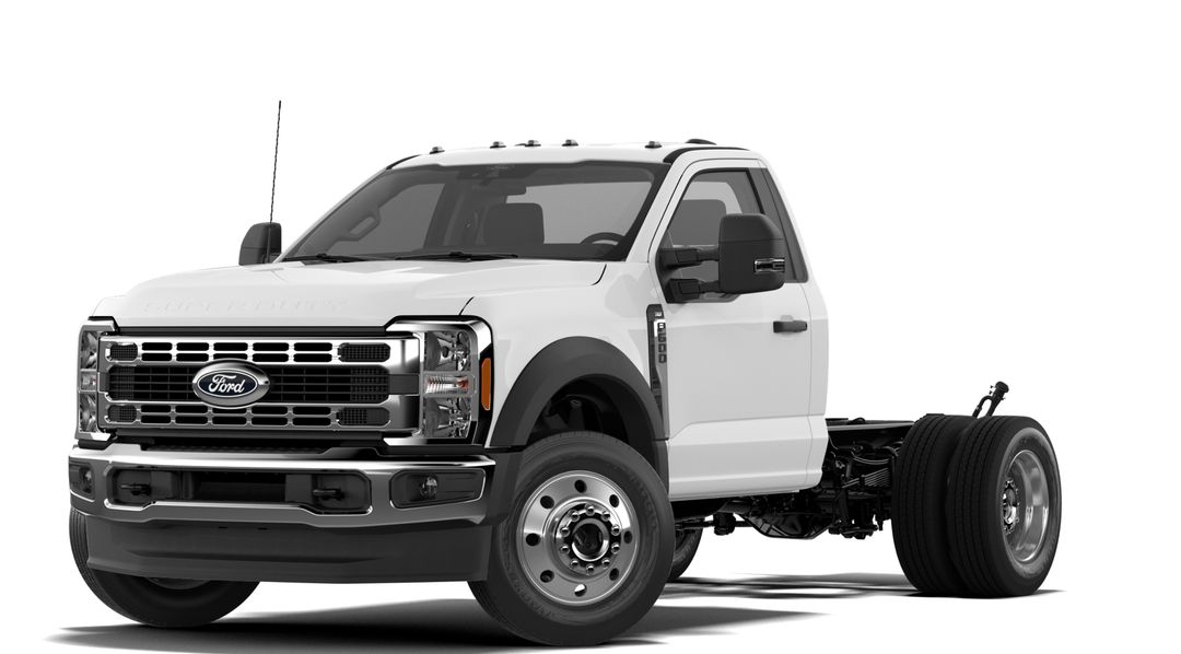 New 2027 Ford Super-Duty-F-600-DRW XLT F6V03762