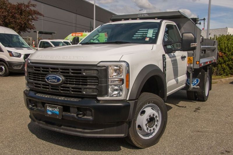 2023 Ford Chassis Cab