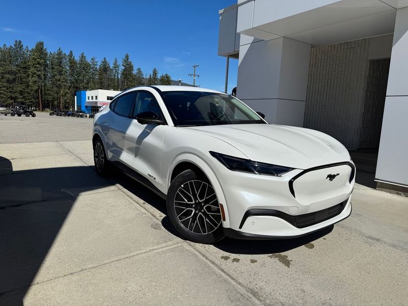 2025 Ford Mustang Mach-E