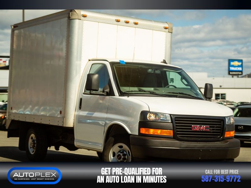 2023 GMC Savana Commercial Cutaway