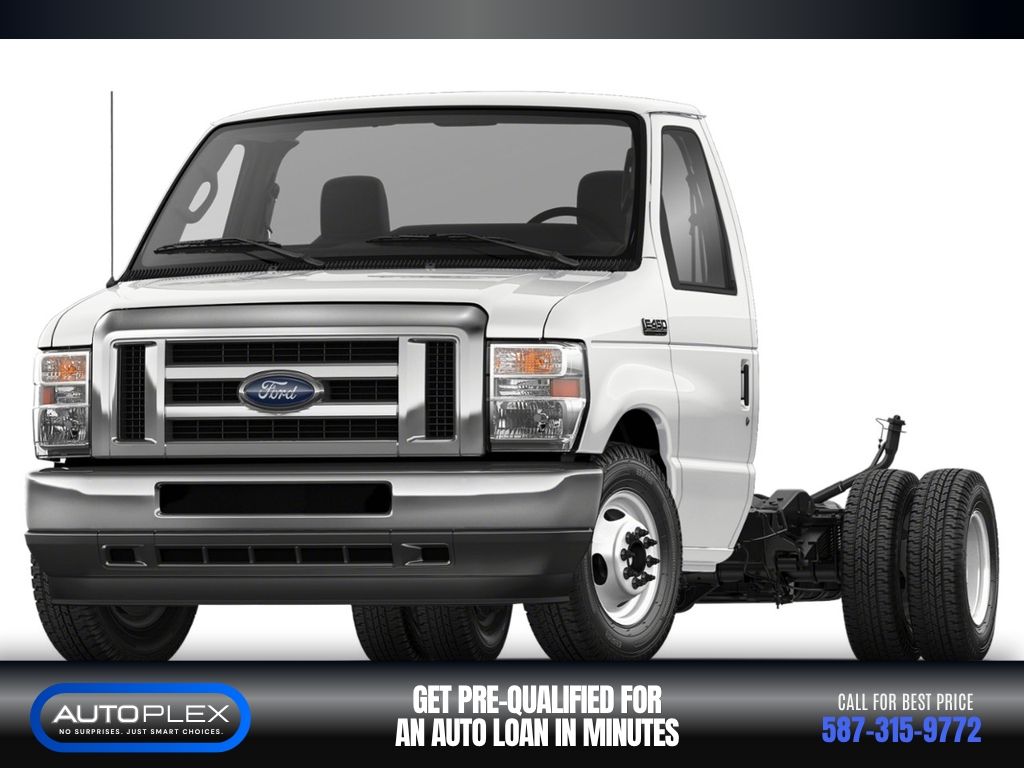 Used 2025 Ford E-Series-Cutaway  57B1910