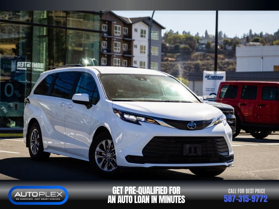 Used 2024 Toyota Sienna LE 51-2722