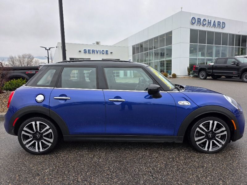 2021 MINI 5 Door