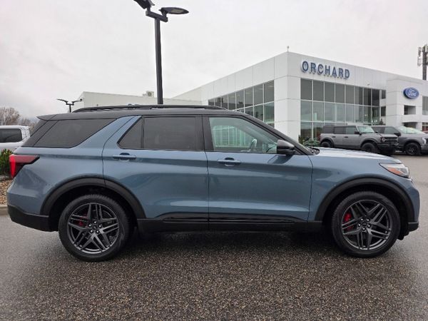 2025 Ford Explorer