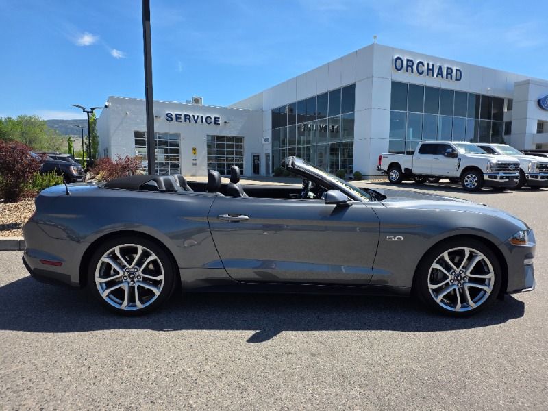 2022 Ford Mustang