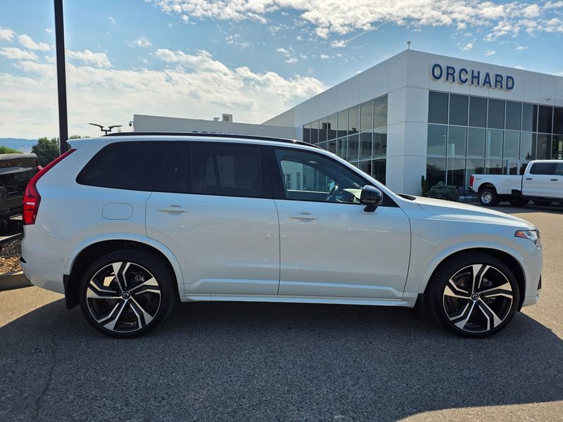 2023 Volvo XC90