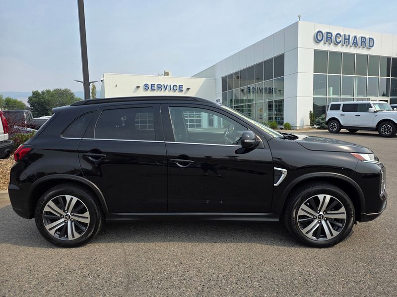 2023 Mitsubishi RVR