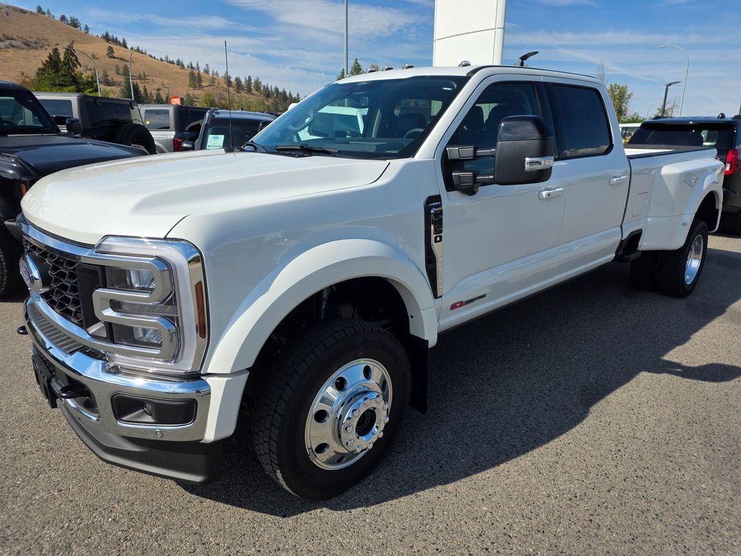 New 2026 Ford Super-Duty F-450-Lariat 260932