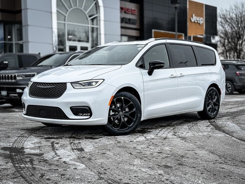 2026 Chrysler Pacifica