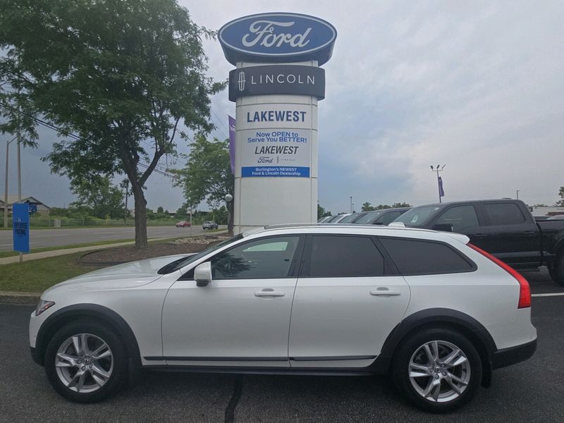 2018 Volvo V90 Cross Country