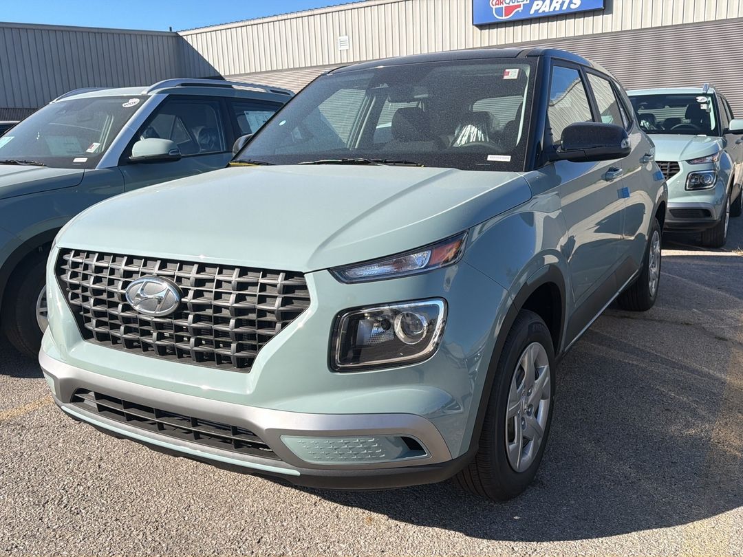 New 2026 Hyundai Venue ESSENTIAL 1766VU6