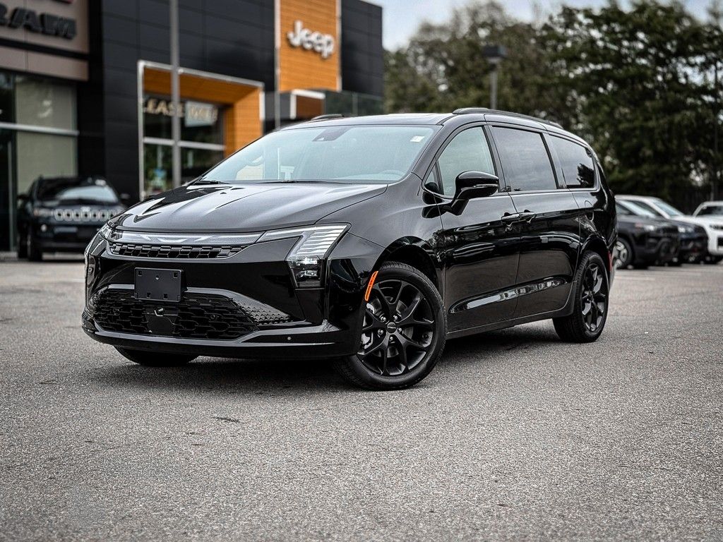 New 2027 Chrysler Pacifica Limited 271017