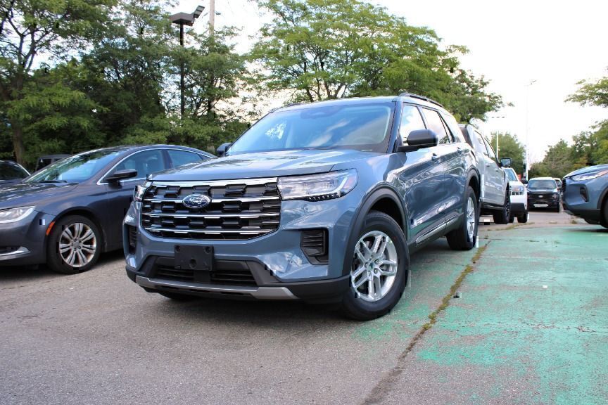 New 2025 Ford Explorer Active XT19584
