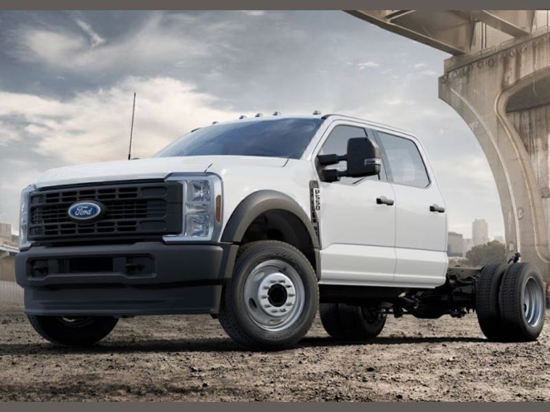 2024 Ford Super Duty F-550 DRW
